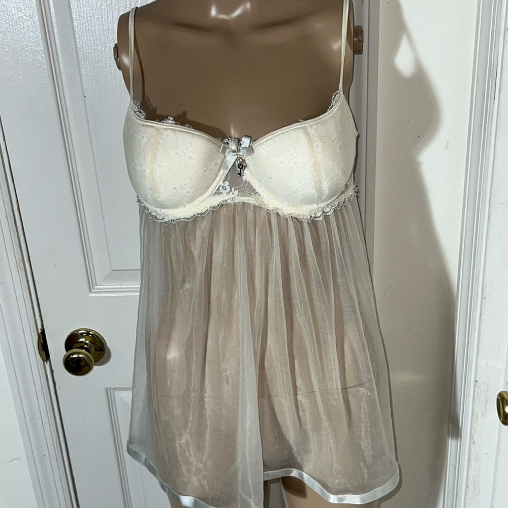 Victoria s Secret sexy little thing lingerie 36c nwot